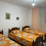 Arta Guesthouse